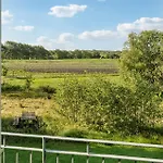 2 Bedroom Awesome In Semesterbostad *