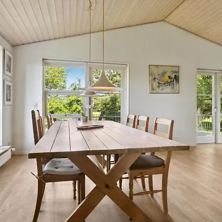 Holiday home Beautiful In With Kitchen *